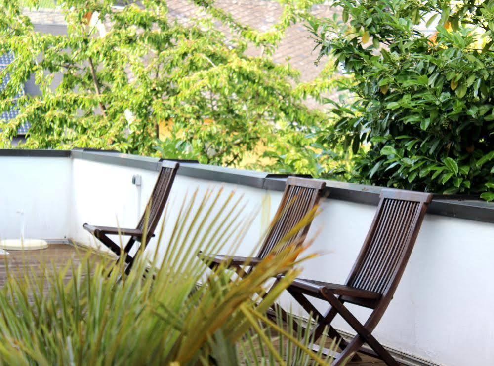 Galerie Riesling Hotel ทริทเท็นไฮม์ ภายนอก รูปภาพ