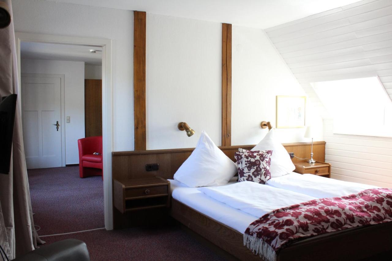 Galerie Riesling Hotel ทริทเท็นไฮม์ ภายนอก รูปภาพ