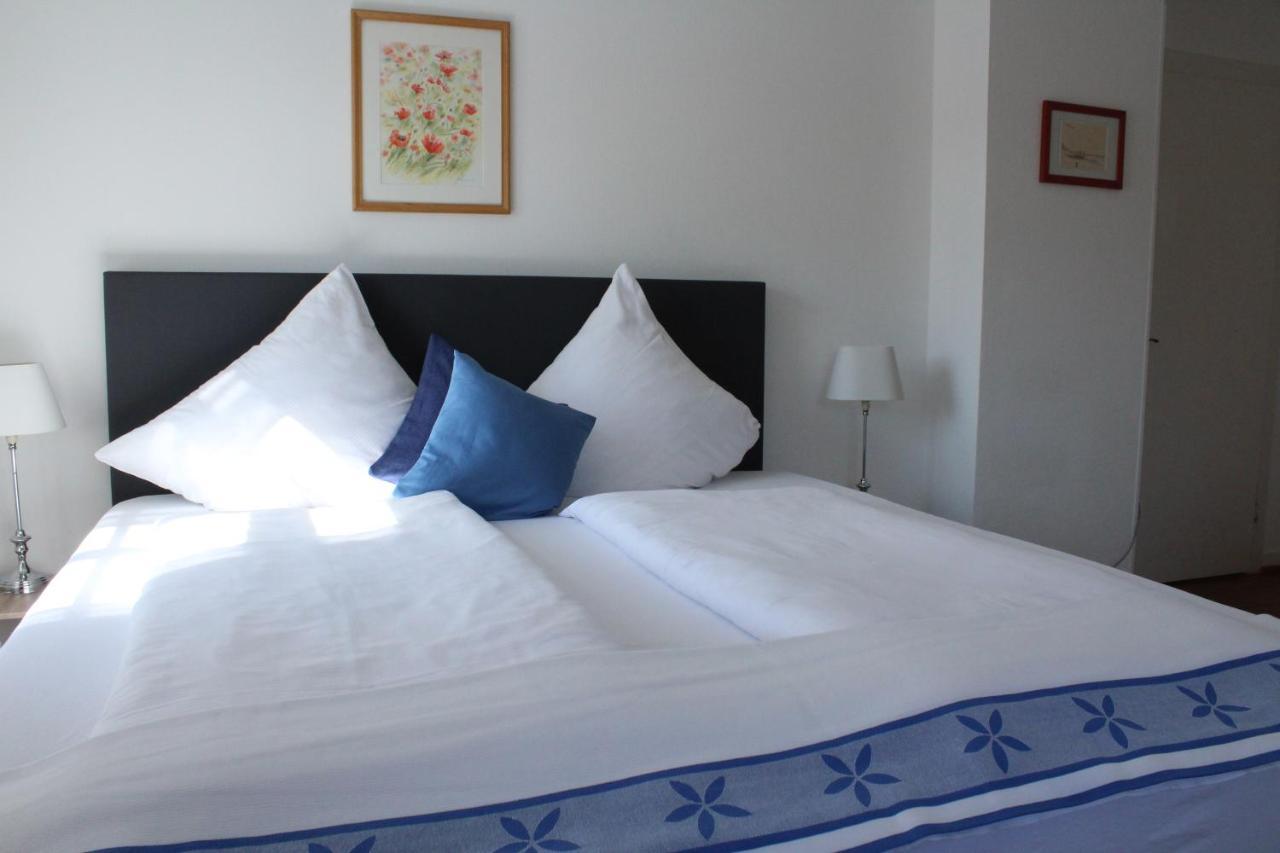 Galerie Riesling Hotel ทริทเท็นไฮม์ ภายนอก รูปภาพ
