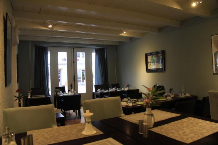 Galerie Riesling Hotel ทริทเท็นไฮม์ ภายนอก รูปภาพ